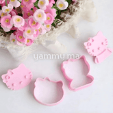 SET. 2 Emporte-pièces Hello Kitty